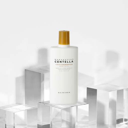 SKIN1004 MADAGASCAR CENTELLA Air-Fit Suncream Plus SPF50+ PA++++ (50ml)